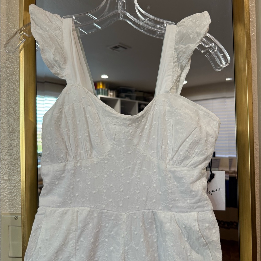 NWT Japna Small White Eyelet Jumpsuit with Flutter Sleeves - Picture 2 of 5